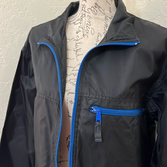 NWOT. Old Navy Ladies WindbreakerBlack & Blue Trim  Size Small. - Picture 5 of 16